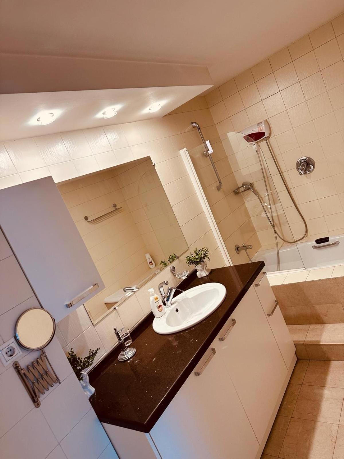 Top Home Residence Unirii Center บูคาเรสต์ ภายนอก รูปภาพ
